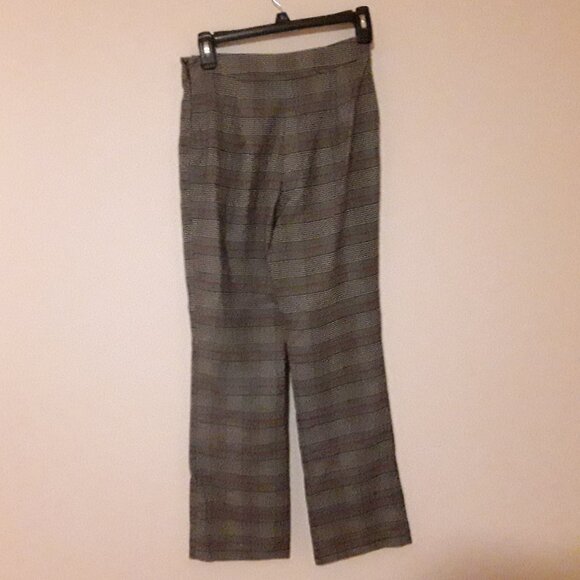 Forever 21 Women's size small grey/black plaid dress pants w/flat front - Picture 5 of 8